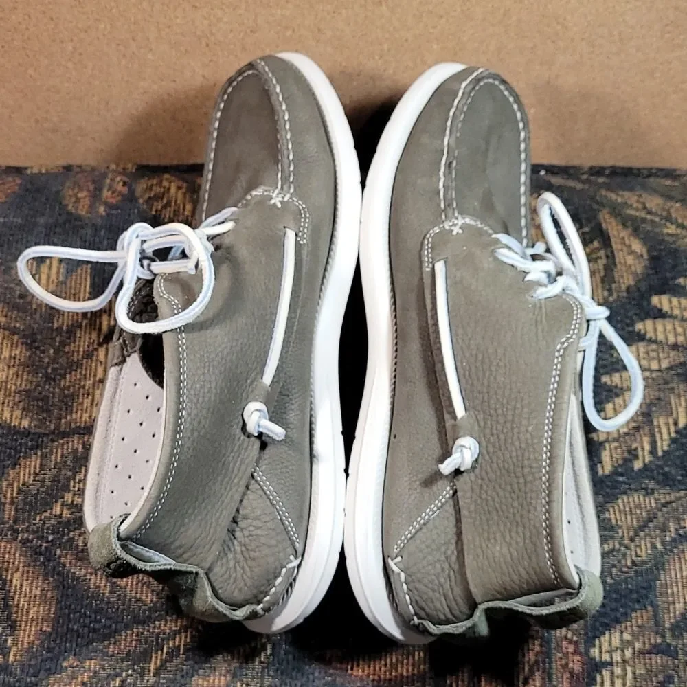 Ugg Men's Beach Moc Chukka Moss Green- SIze 9